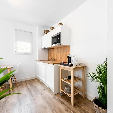 Апарт-отель Toboso Plaza 4*