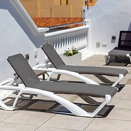 Lägenhetshotell Toboso Plaza 4*