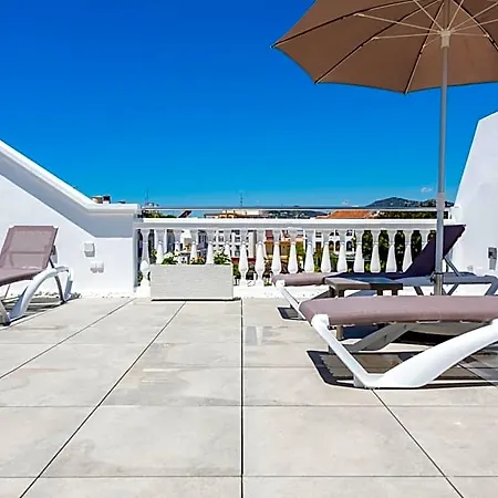 Toboso Plaza Lägenhetshotell 4*